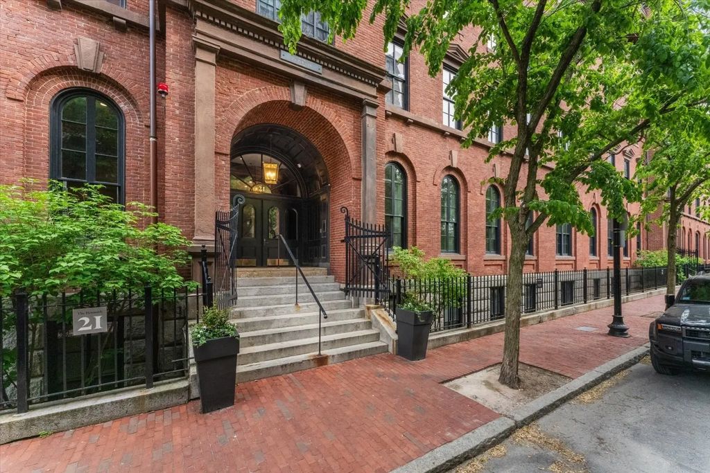 21 Father Francis Gilday St #314, Boston