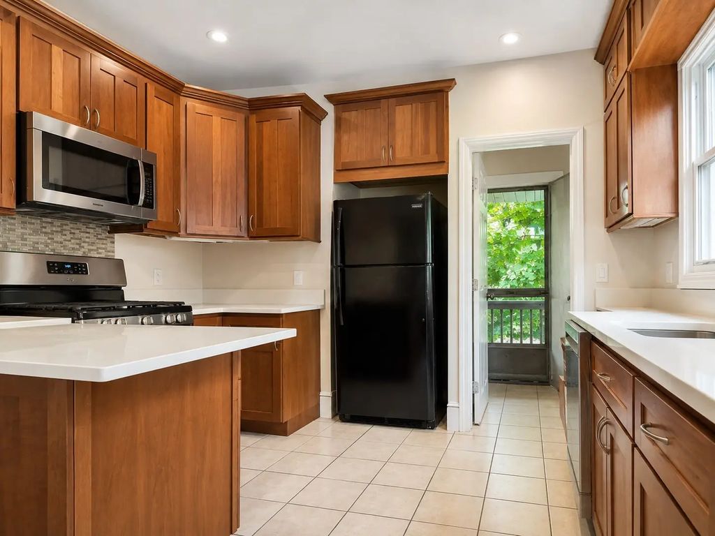 269 Alewife Brook Parkway #2, Somerville