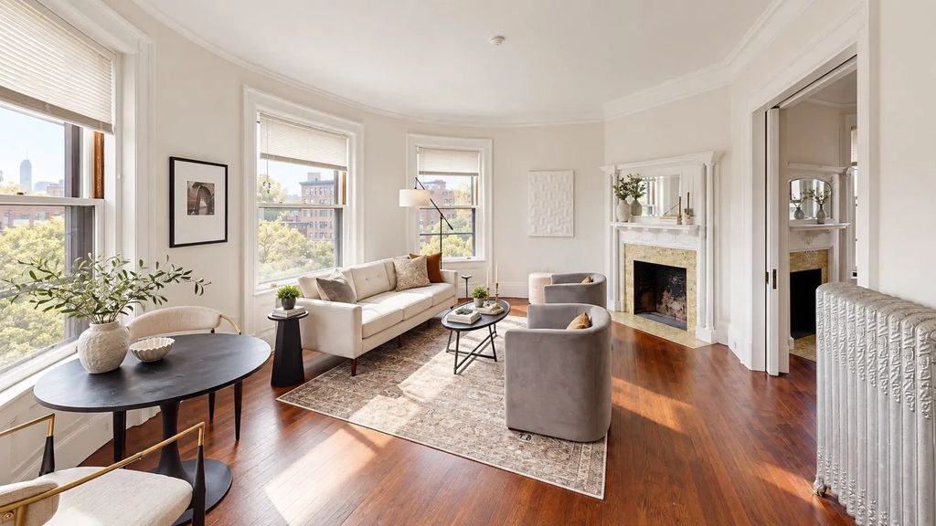 1070 Beacon St. #6a, Brookline