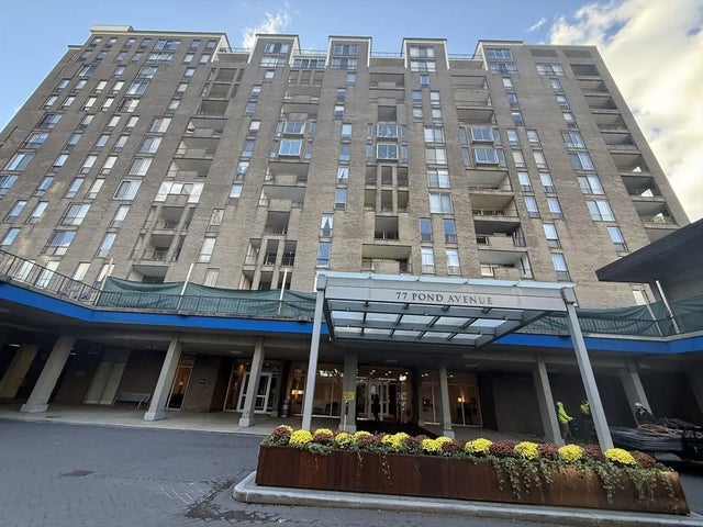 77 Pond Ave #1103, Brookline