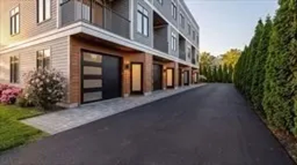 15 Tanglwood Rd #d, Boston