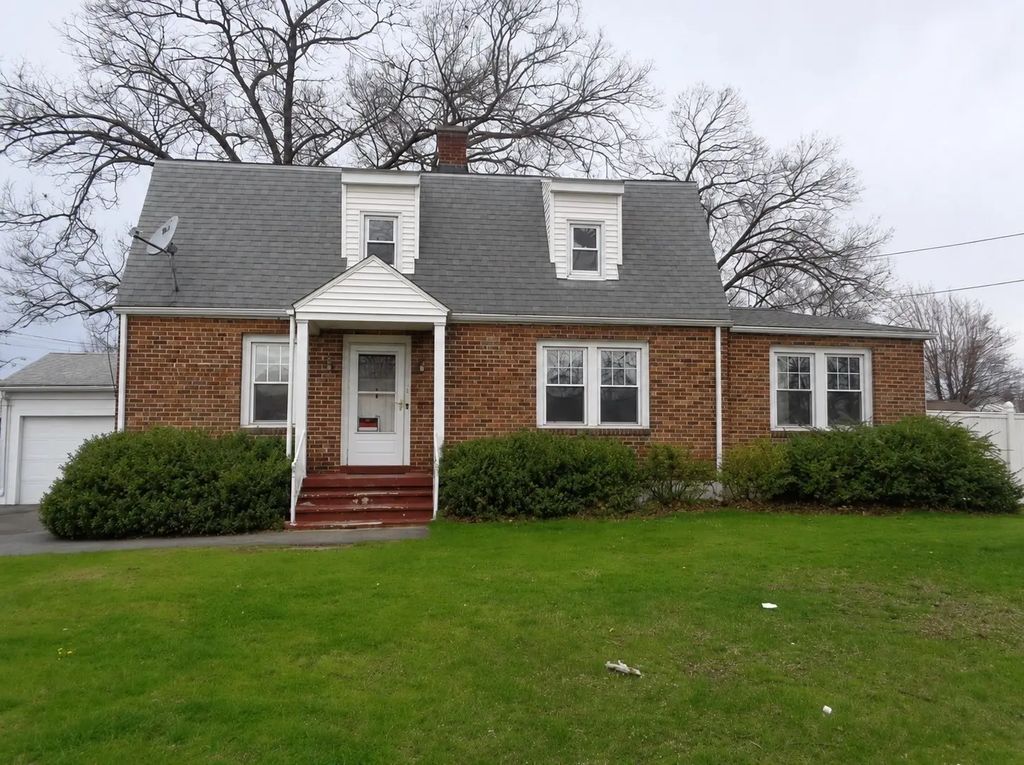14 Detroit St, Springfield
