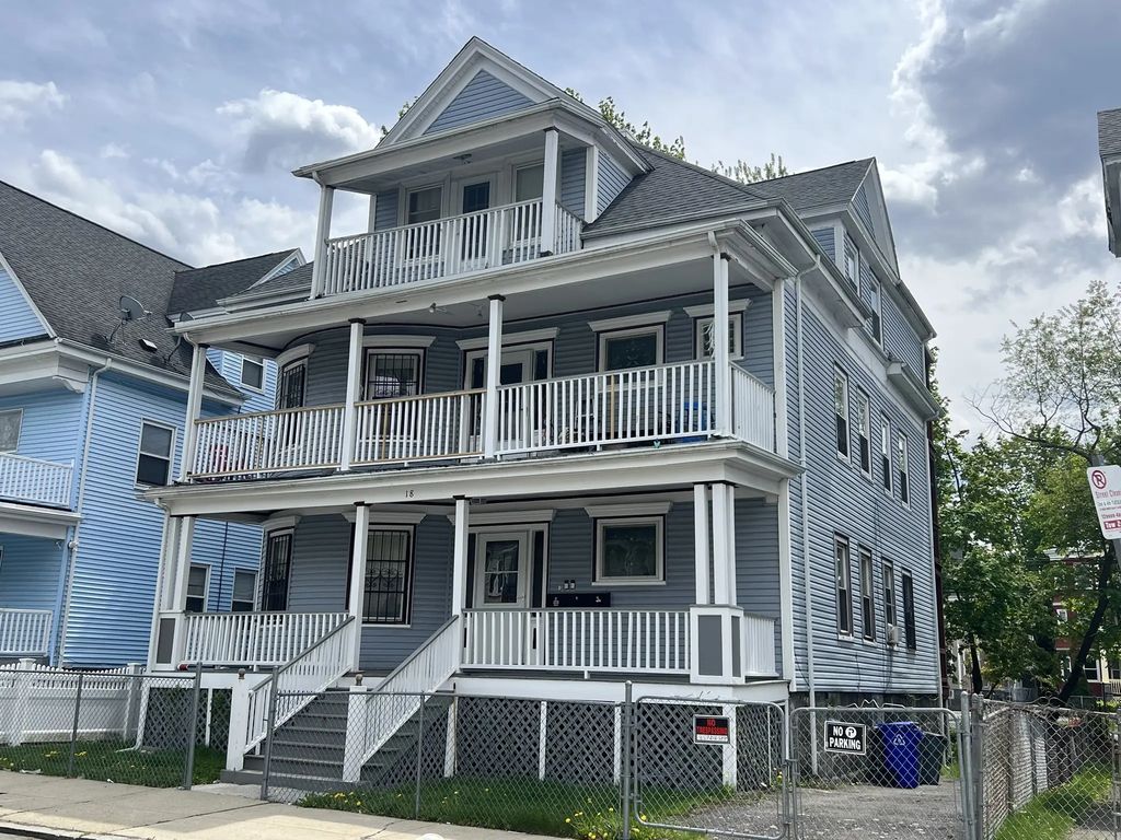 18 Johnston Rd, Boston