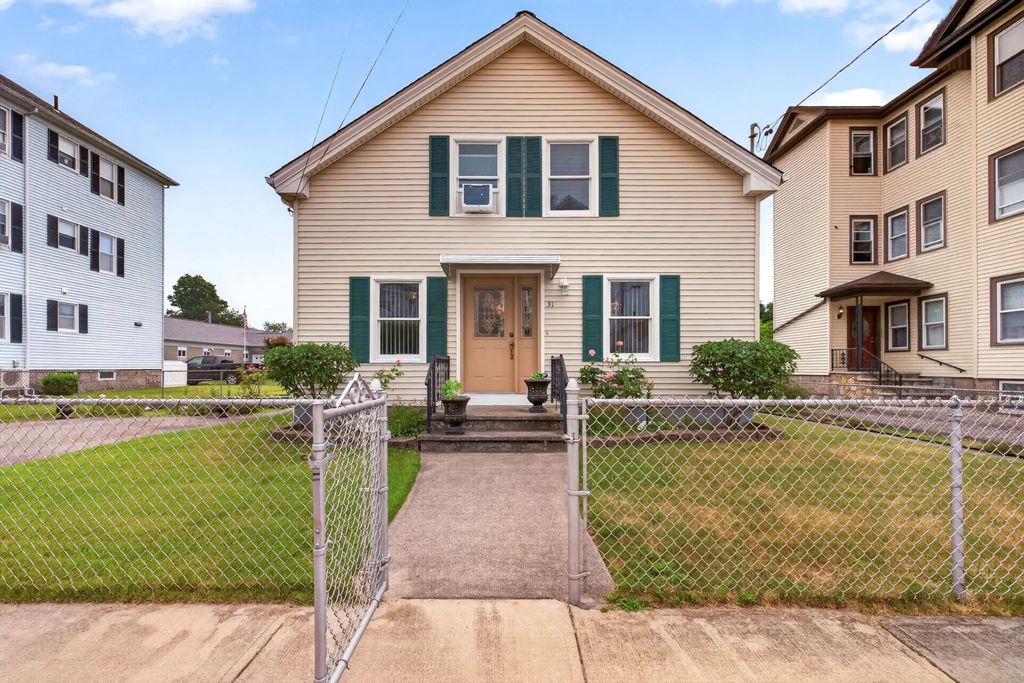 31 Oregon St, Fall River