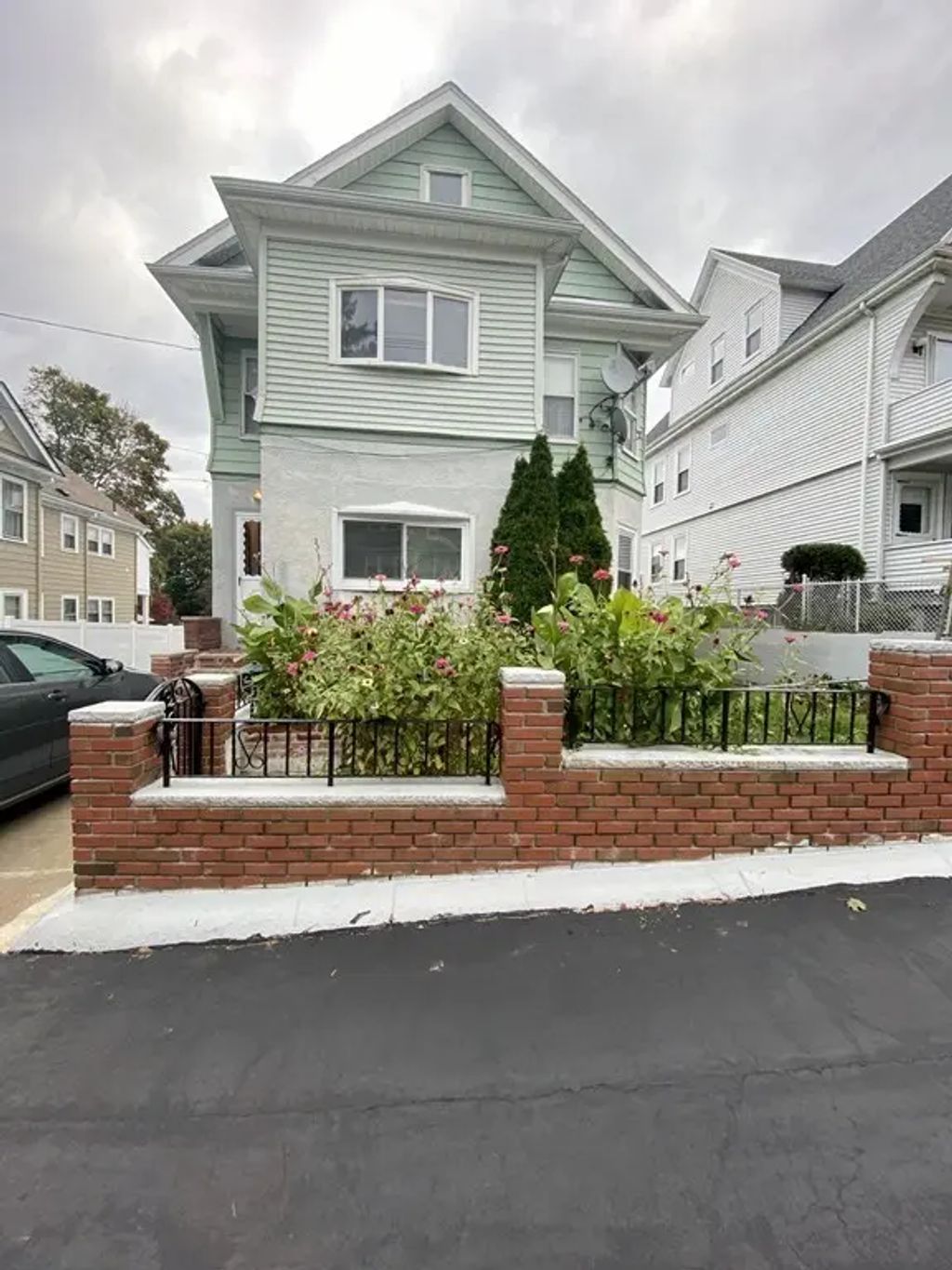 130 White St #1, Belmont