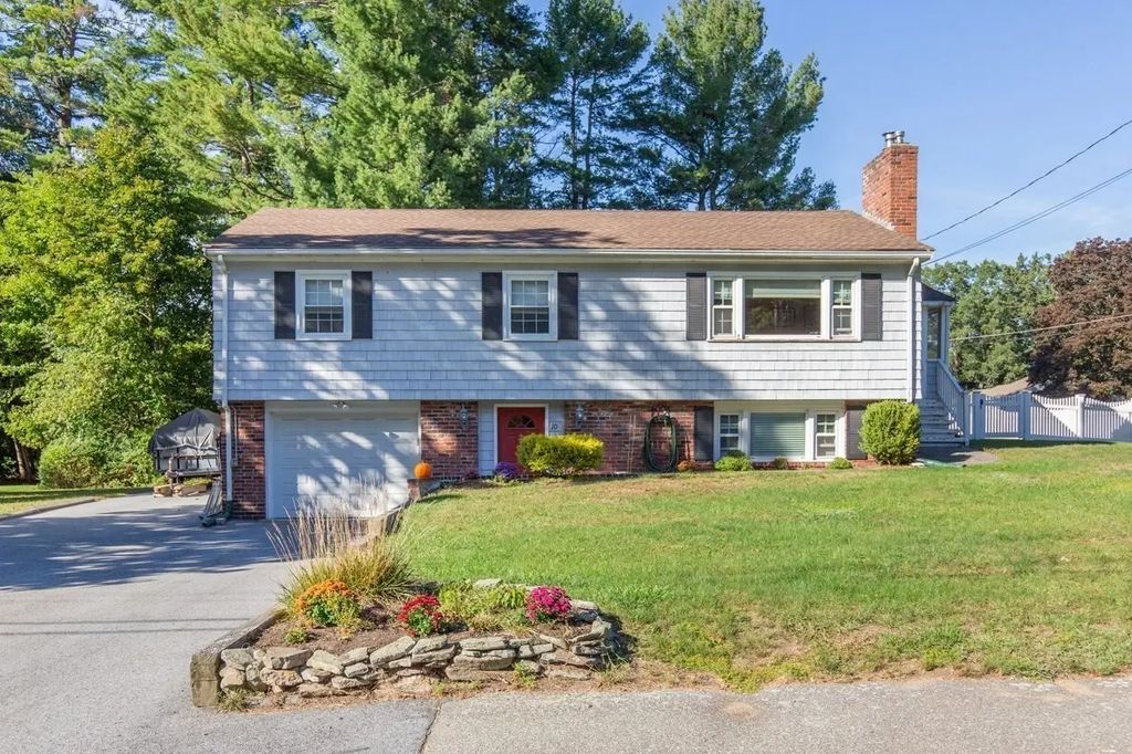 10 Fredrick Drive, Wilmington