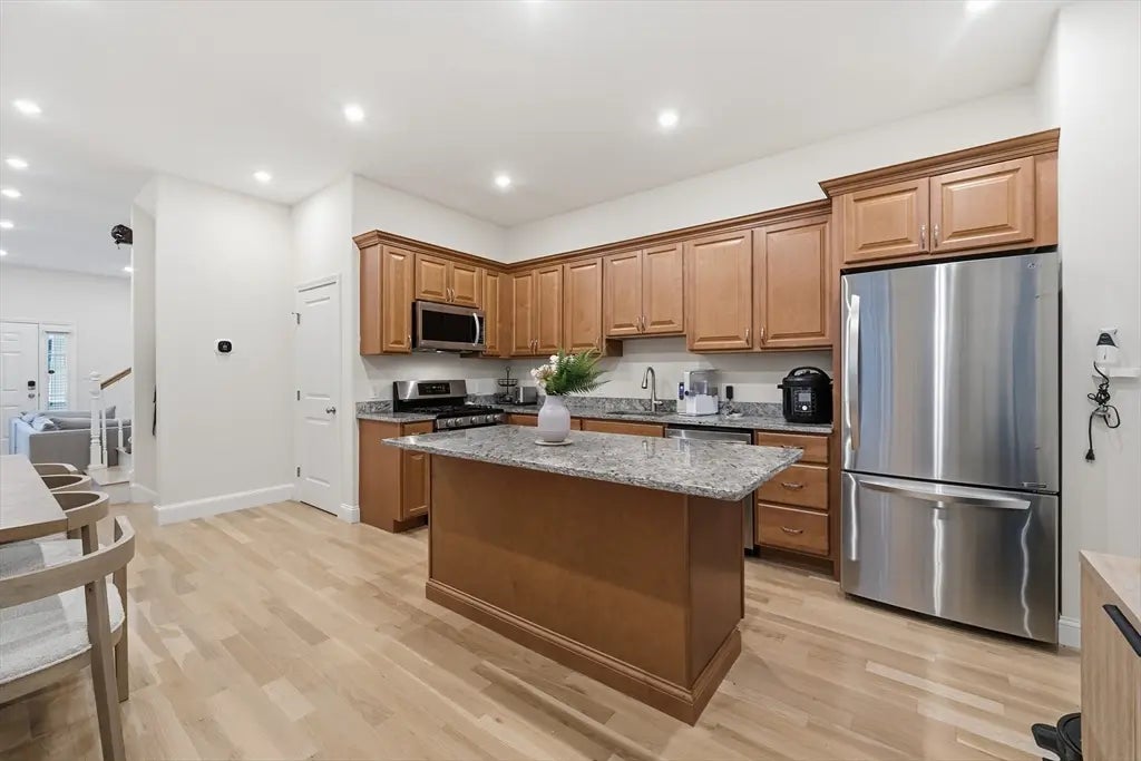 77 North St #77, Somerville