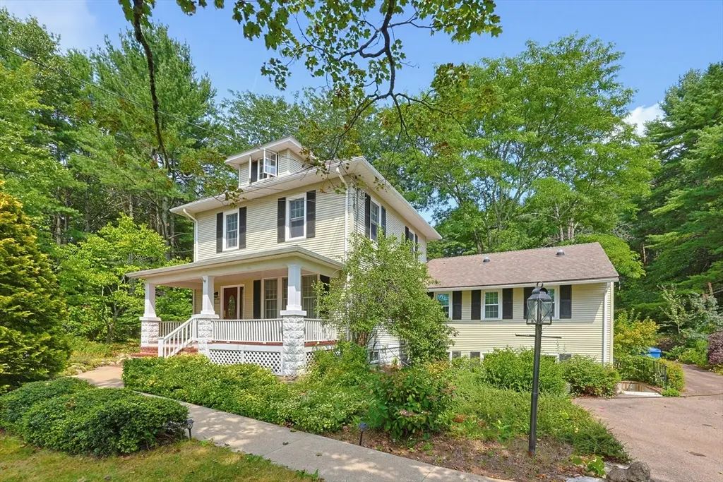 157 Taunton St, Wrentham