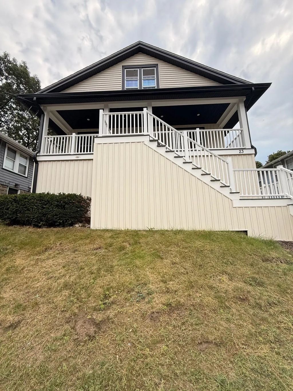 23 Murray Hill Rd, Medford