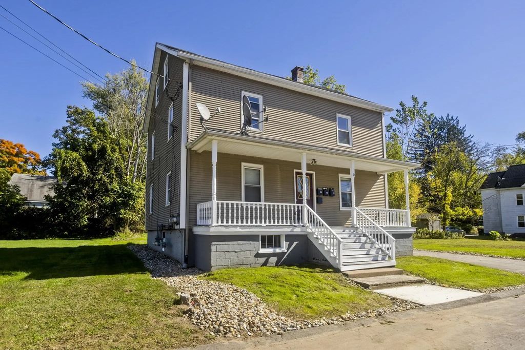 7-9 Graves Street, South Hadley
