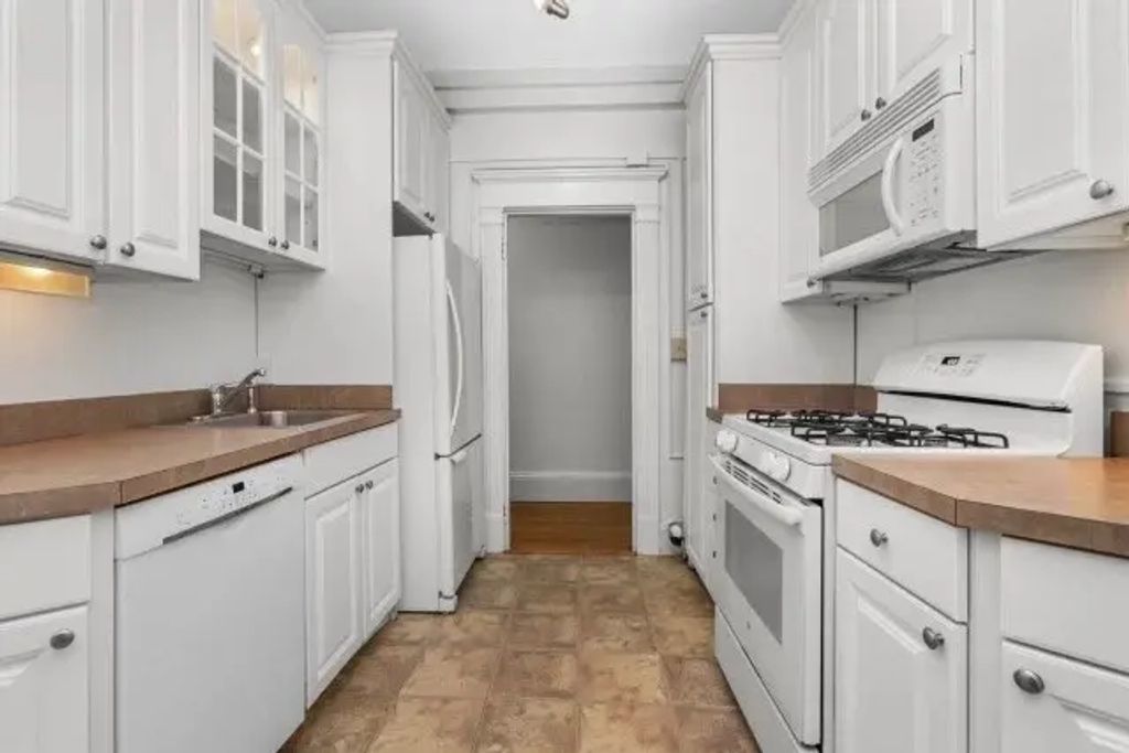 8 Garrison #511, Boston