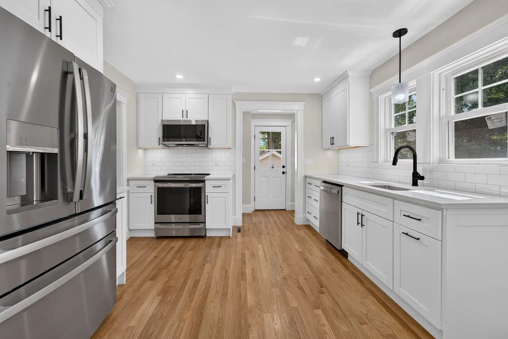 47 Ronald Rd, Arlington