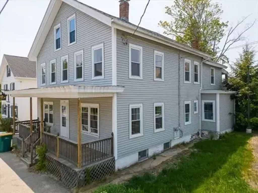 11 Central St, West Brookfield