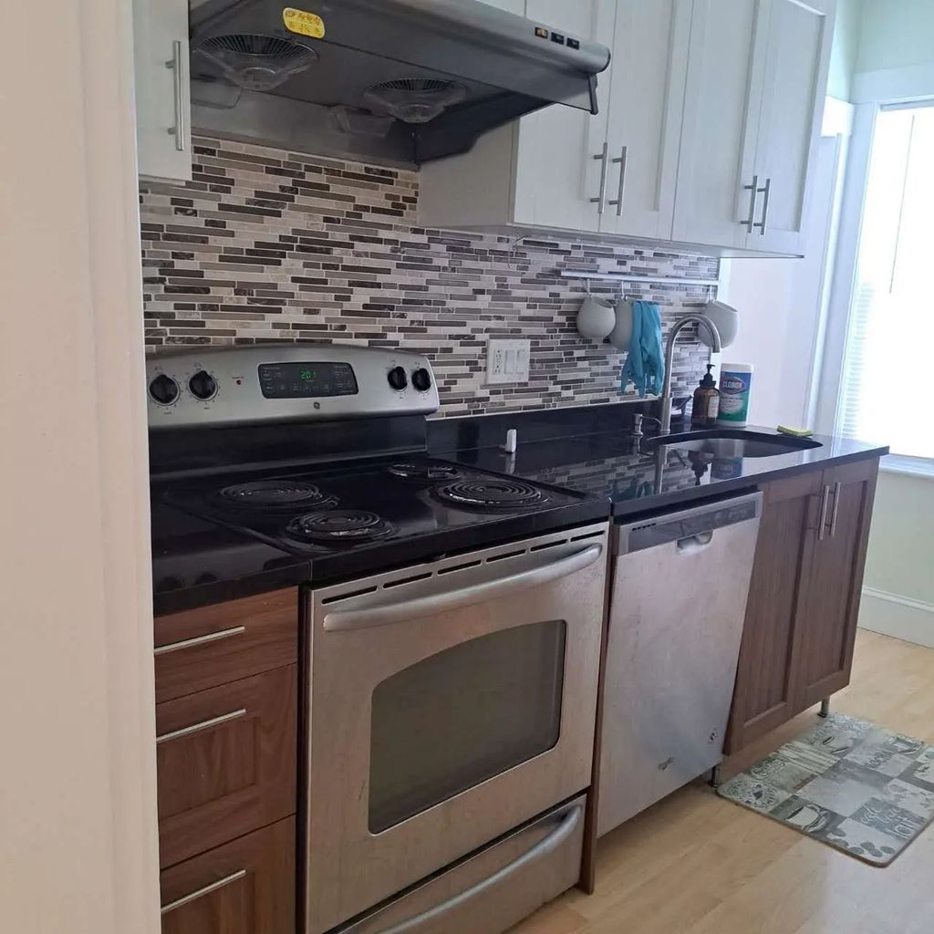 1 Newton Ave, Quincy