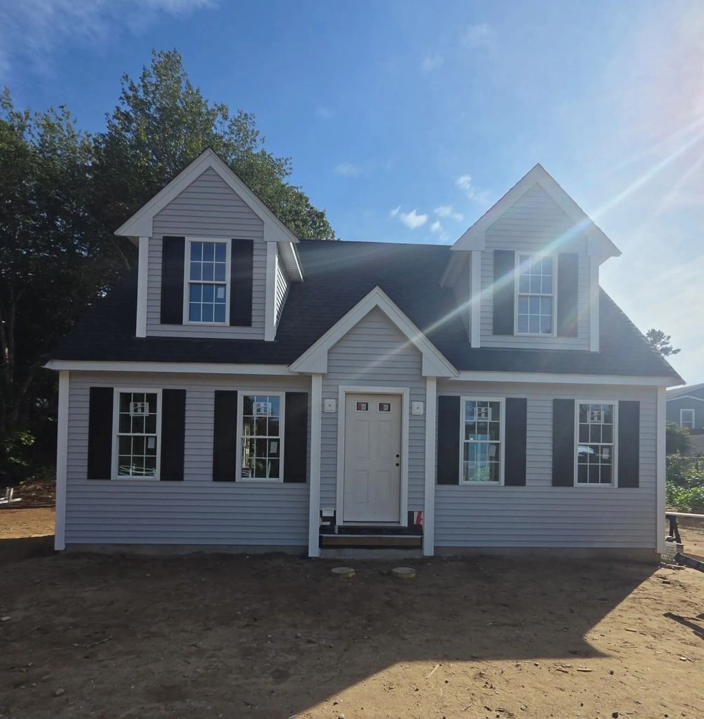 15 S Wind Dr, Plymouth