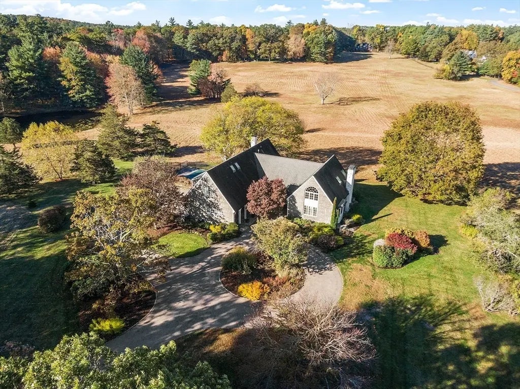 1409 Monument St, Concord