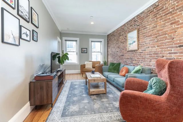 192 W 5th #2, Boston