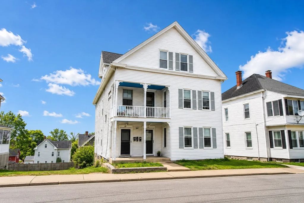 120 Summit St #2, Clinton