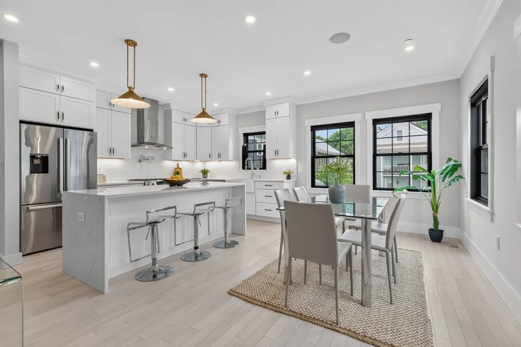 11 Lowell St, Arlington