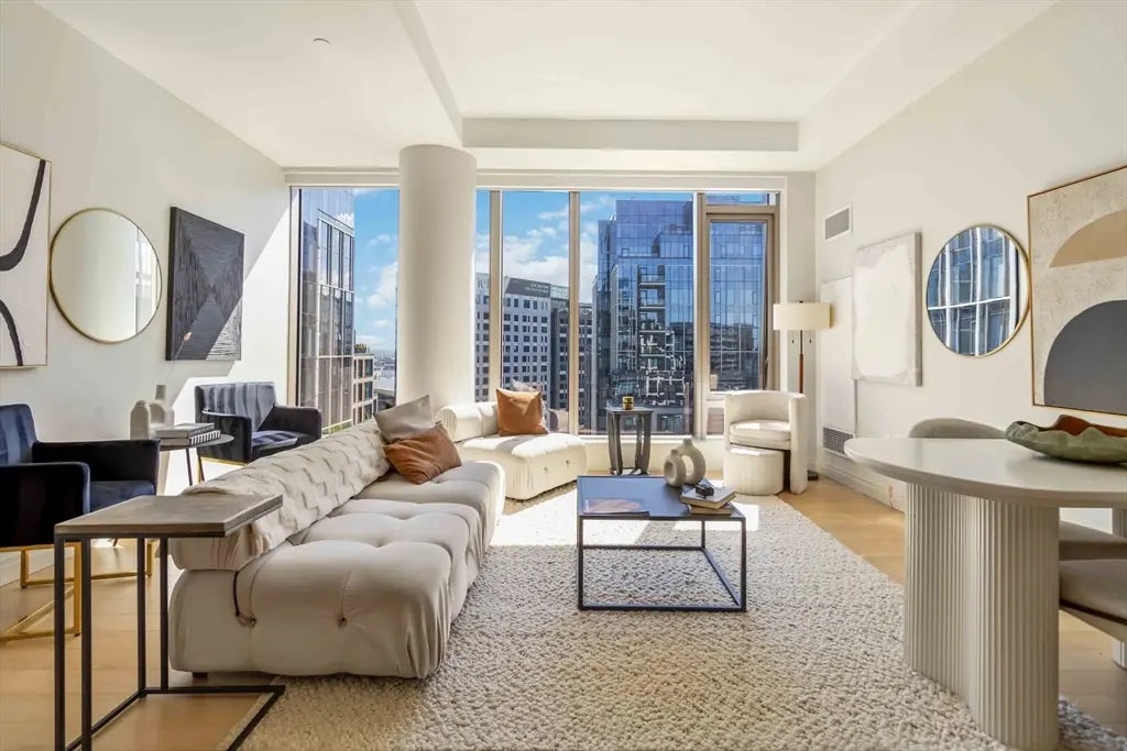 133 Seaport Blvd #2007, Boston