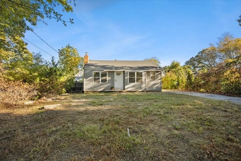 15 Cochituate Rd, Plymouth