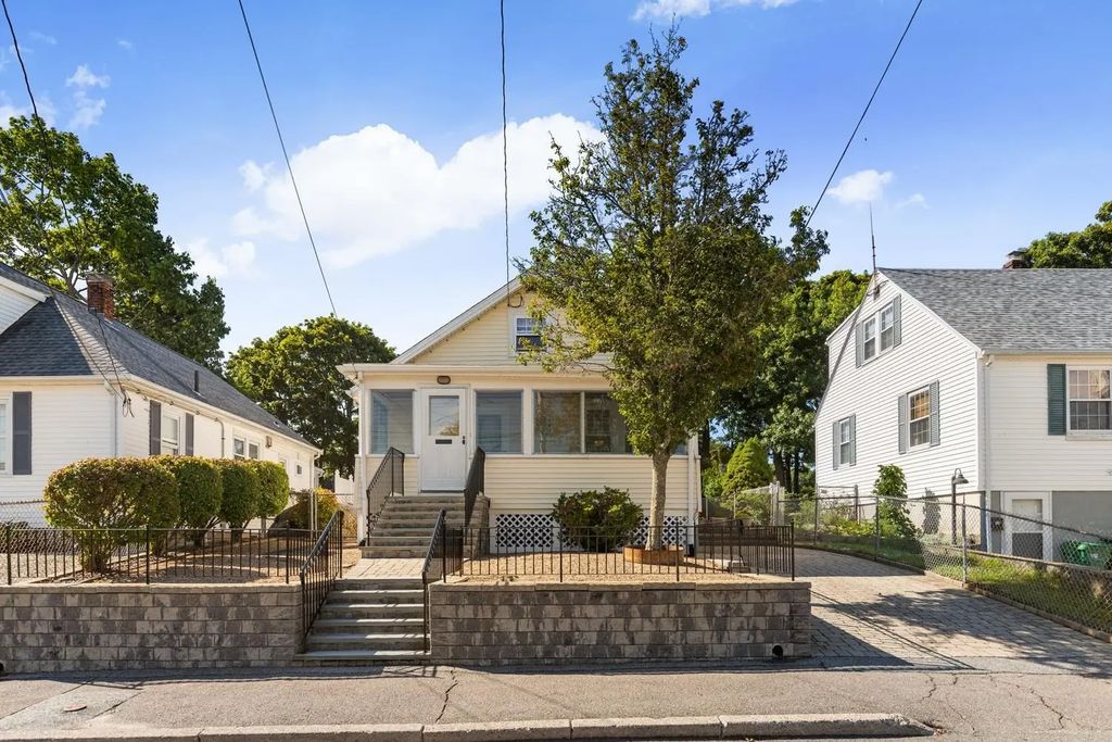 75 Park Ave, Medford