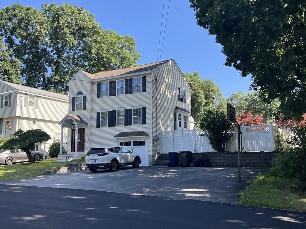 23 Valley Rd, Dracut