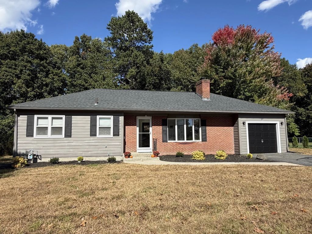 480 Bliss Rd, Longmeadow