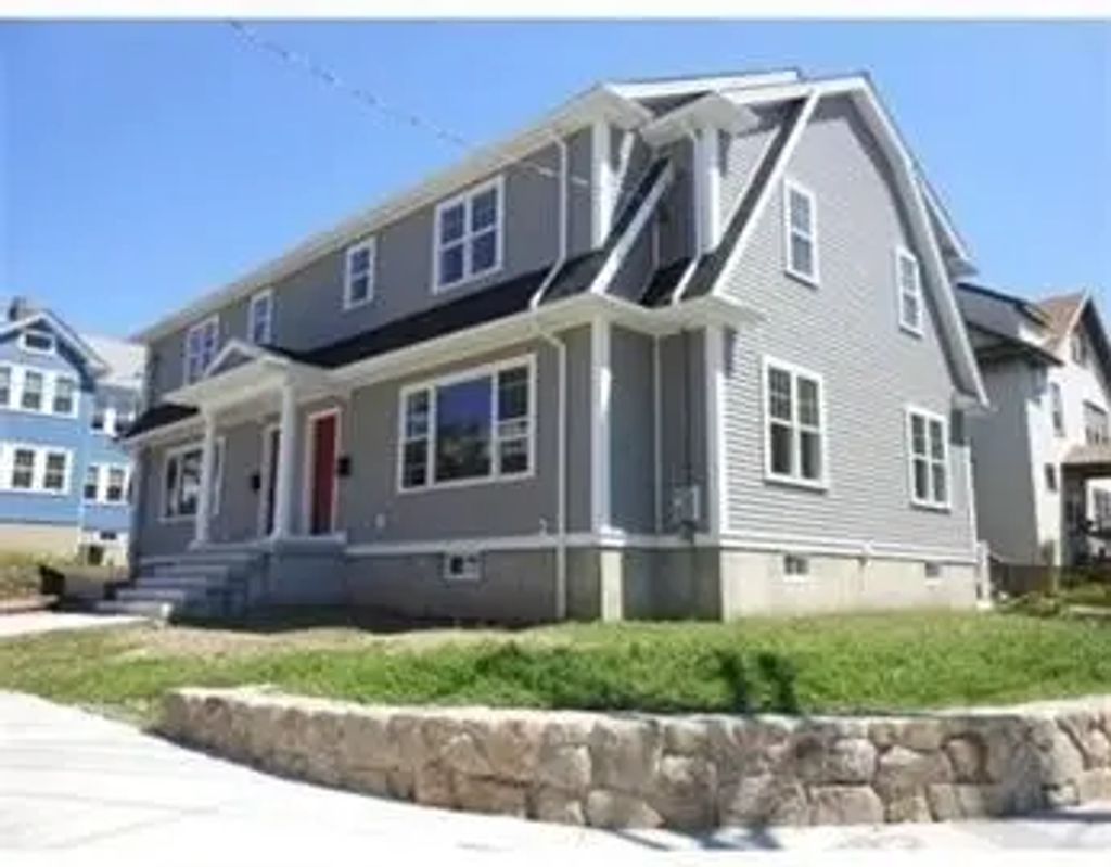 3 Oakley Rd #3, Watertown