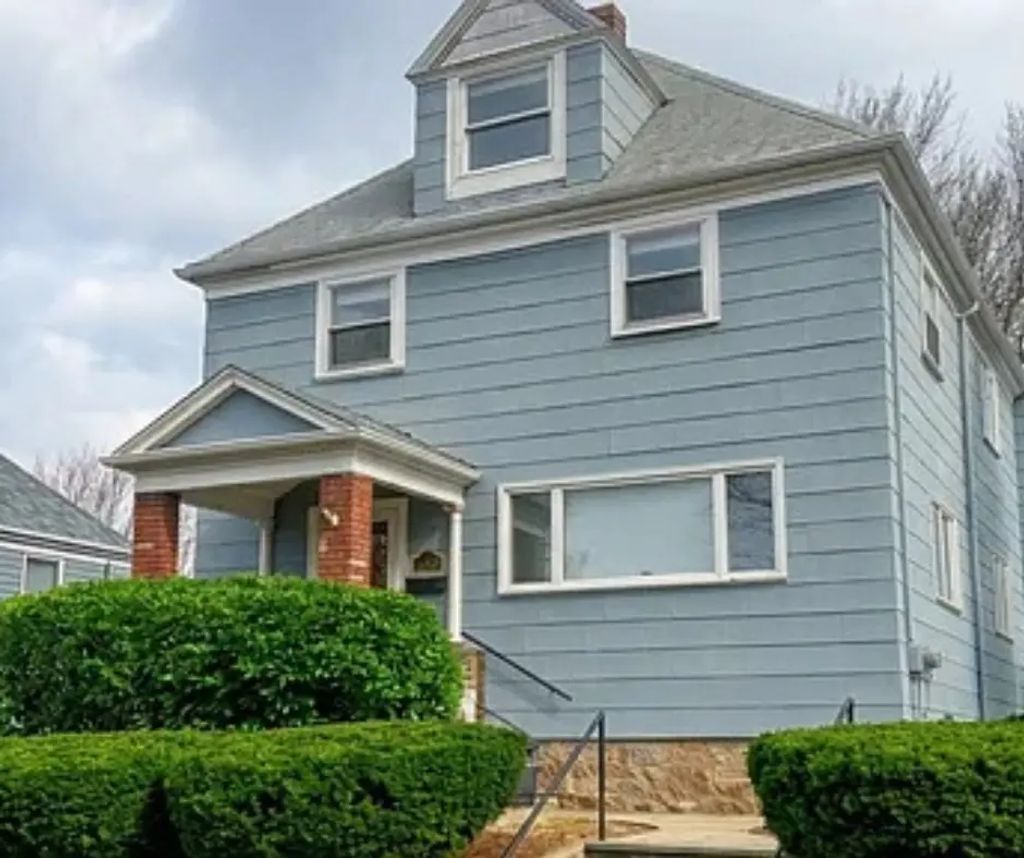 10 Oak St #1, Saugus