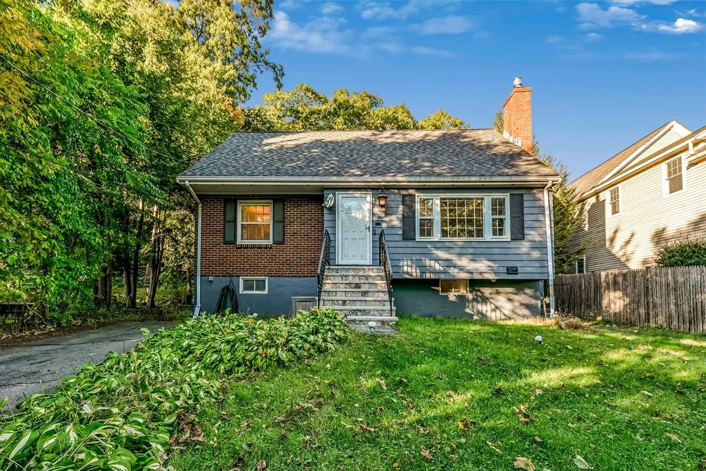26 Brookside Ave, Lexington