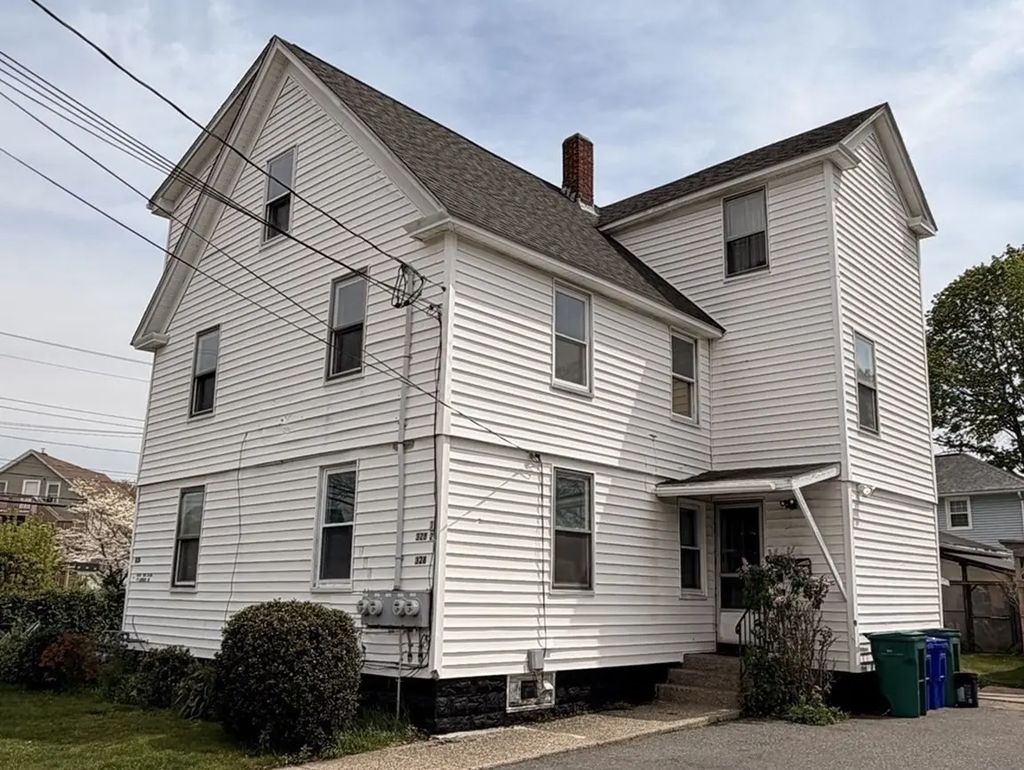 326 Thacher St, Attleboro