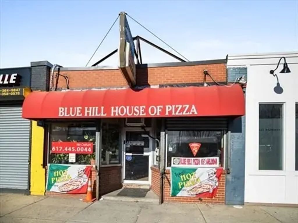 161 Blue Hill, Boston