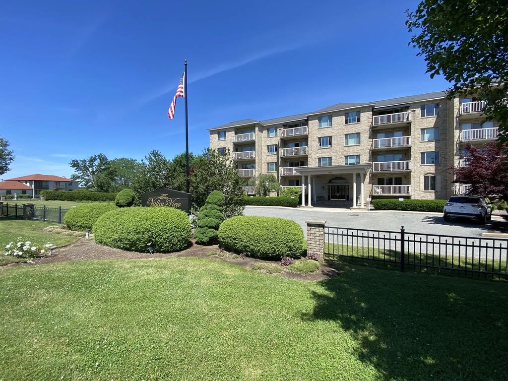 915 Hathaway Road #406, New Bedford