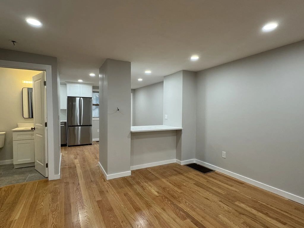 41 Ashford St #41, Boston
