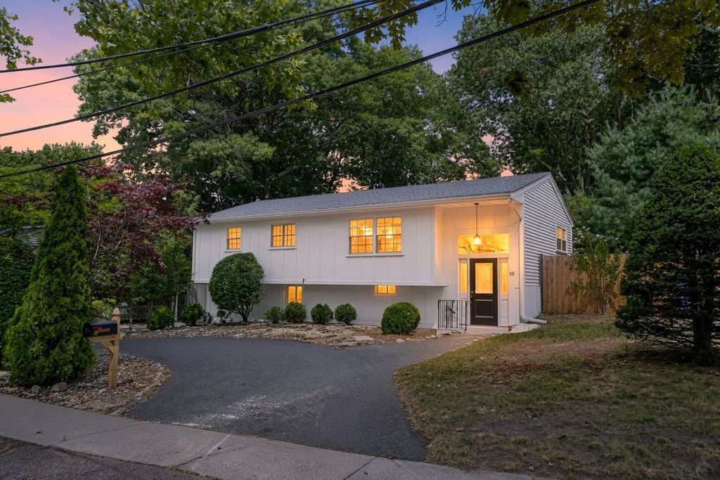 10 Kardon Rd, Boston