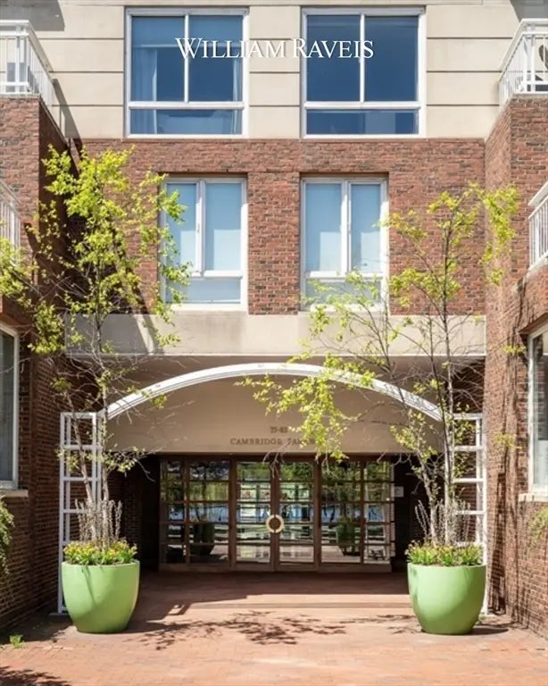 83 Cambridge Pkwy #w201, Cambridge