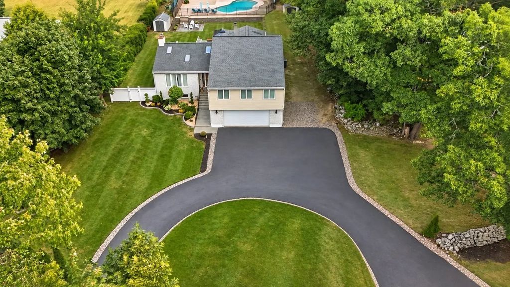 117 Dayton St, Danvers