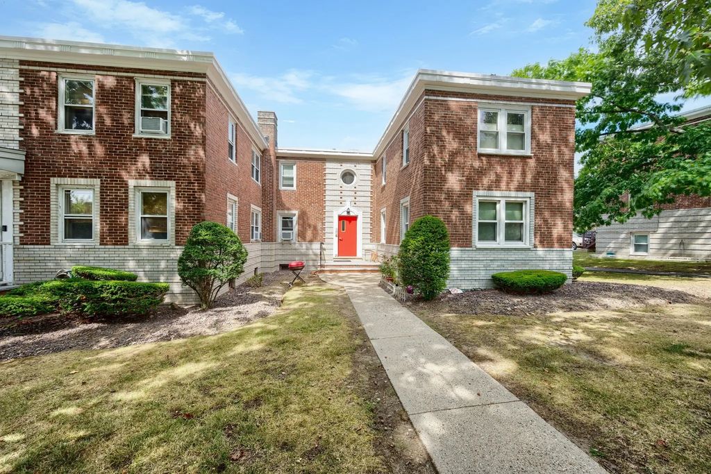 23 Newman Rd #1, Malden