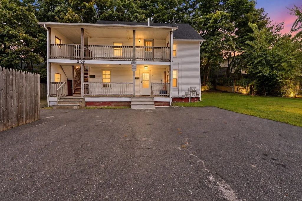 295 Main, Springfield