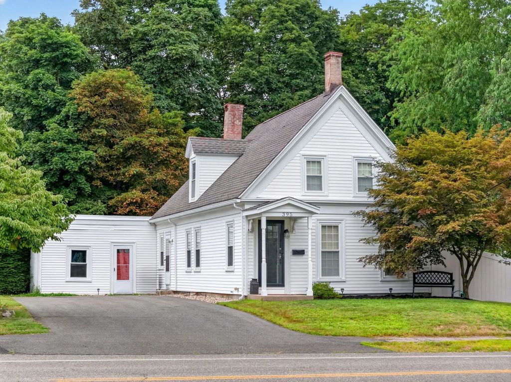 395 Pond St, Weymouth