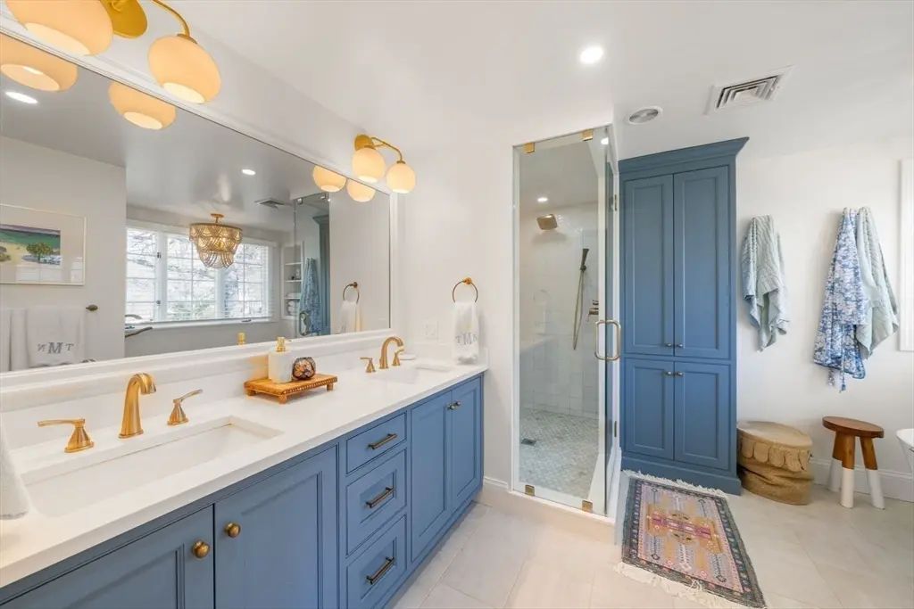21 French St, Hingham