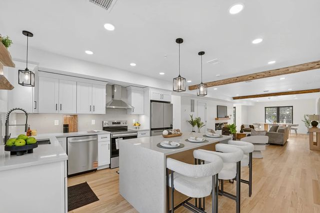 64 Nelson St #1, Boston