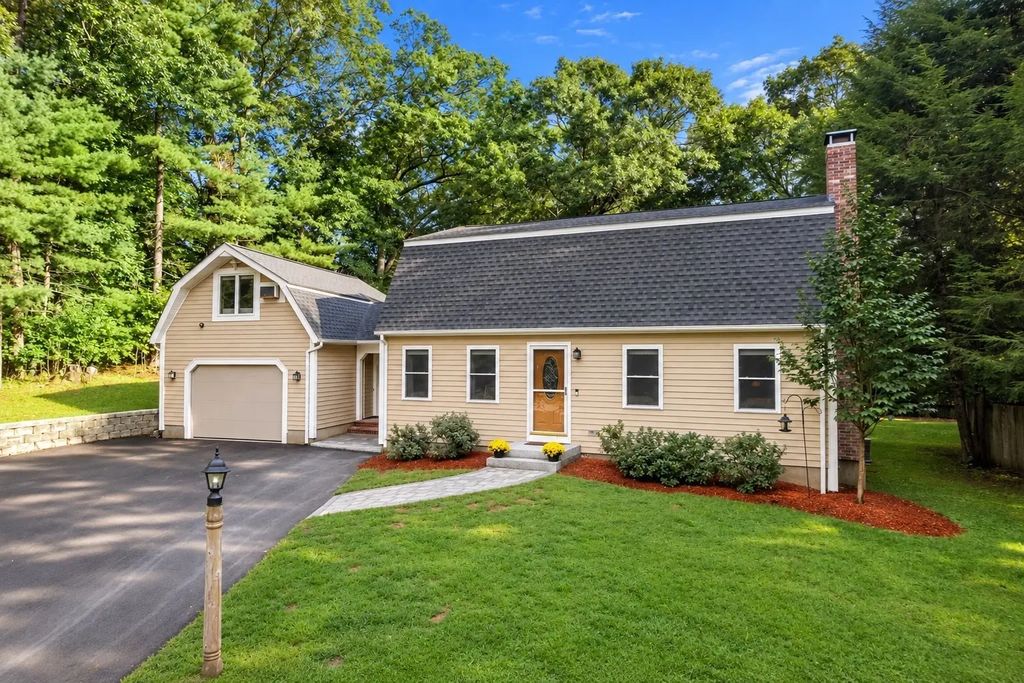 26 Joyce Ln, Bellingham