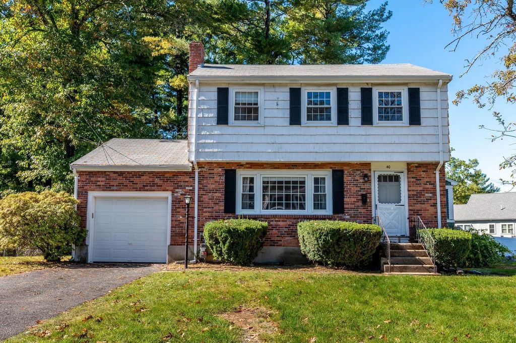 40 Winstead Avenue, Dedham