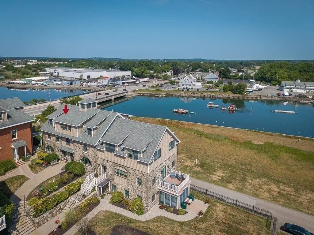 152 Water St #13, Danvers