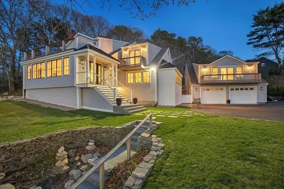 118 Driftwood Ln, Yarmouth