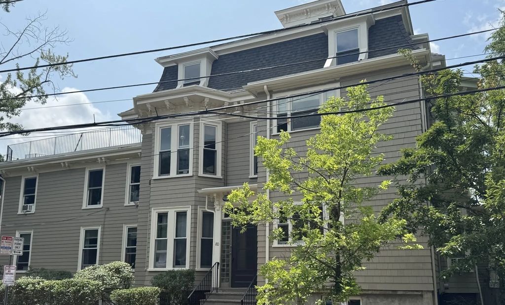 80 Chestnut Street #5c, Cambridge