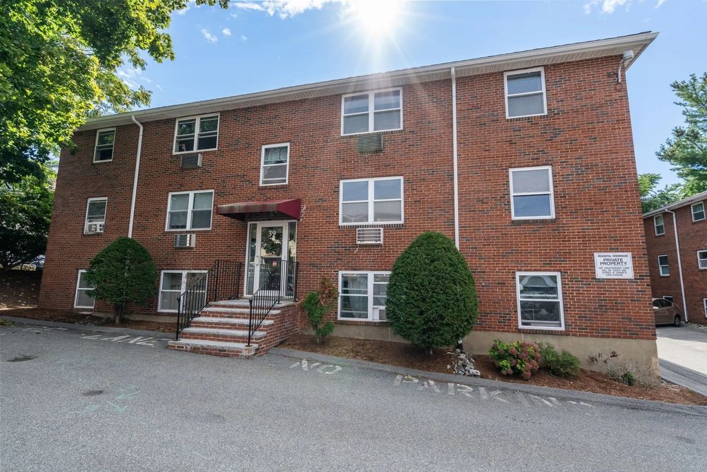 39 Montvale #8, Woburn