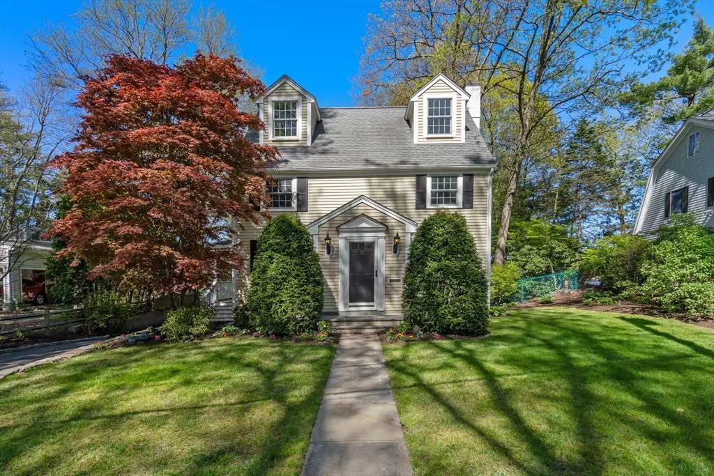 31 College Road, Wellesley